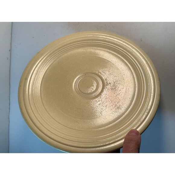 Vintage Fiesta Ware HLC Ivory Cream Plate 9 1/2" READ LOTS OF WEAR - Picture 6 of 11